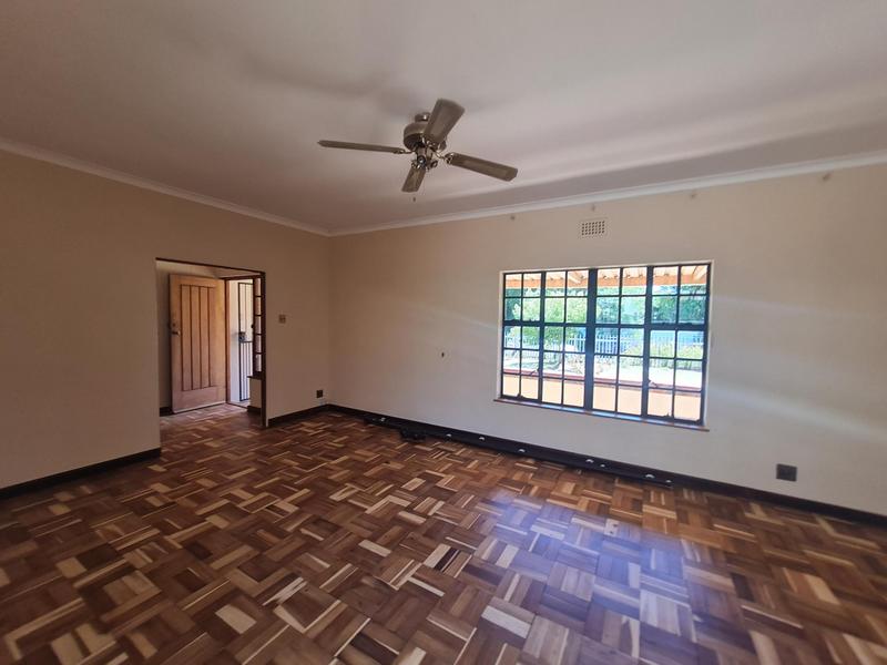 To Let 3 Bedroom Property for Rent in Stuarts Hill Western Cape